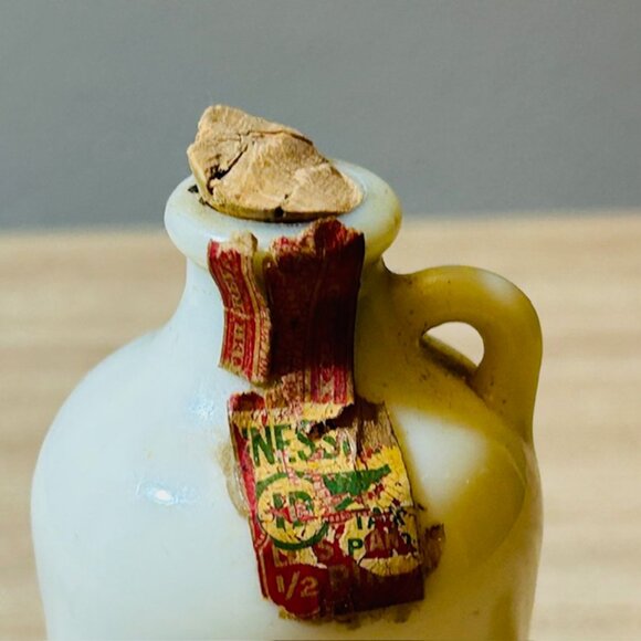 1970’s Vintage Henry Mckenna Bourbon Whisky Miniature Ceramic Jug Bottle - Picture 4 of 14